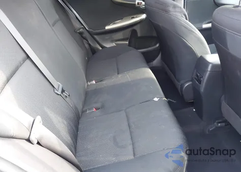 2012 Toyota Corolla S z USA, uszkodzony, nr VIN 2T1BU4EE5CC804961